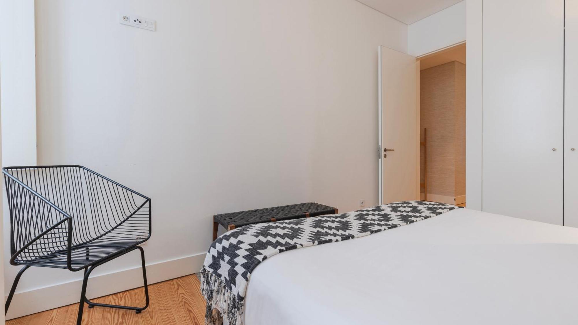 Downtown By The River Apartment By Lovelystay Lisbon Exterior photo